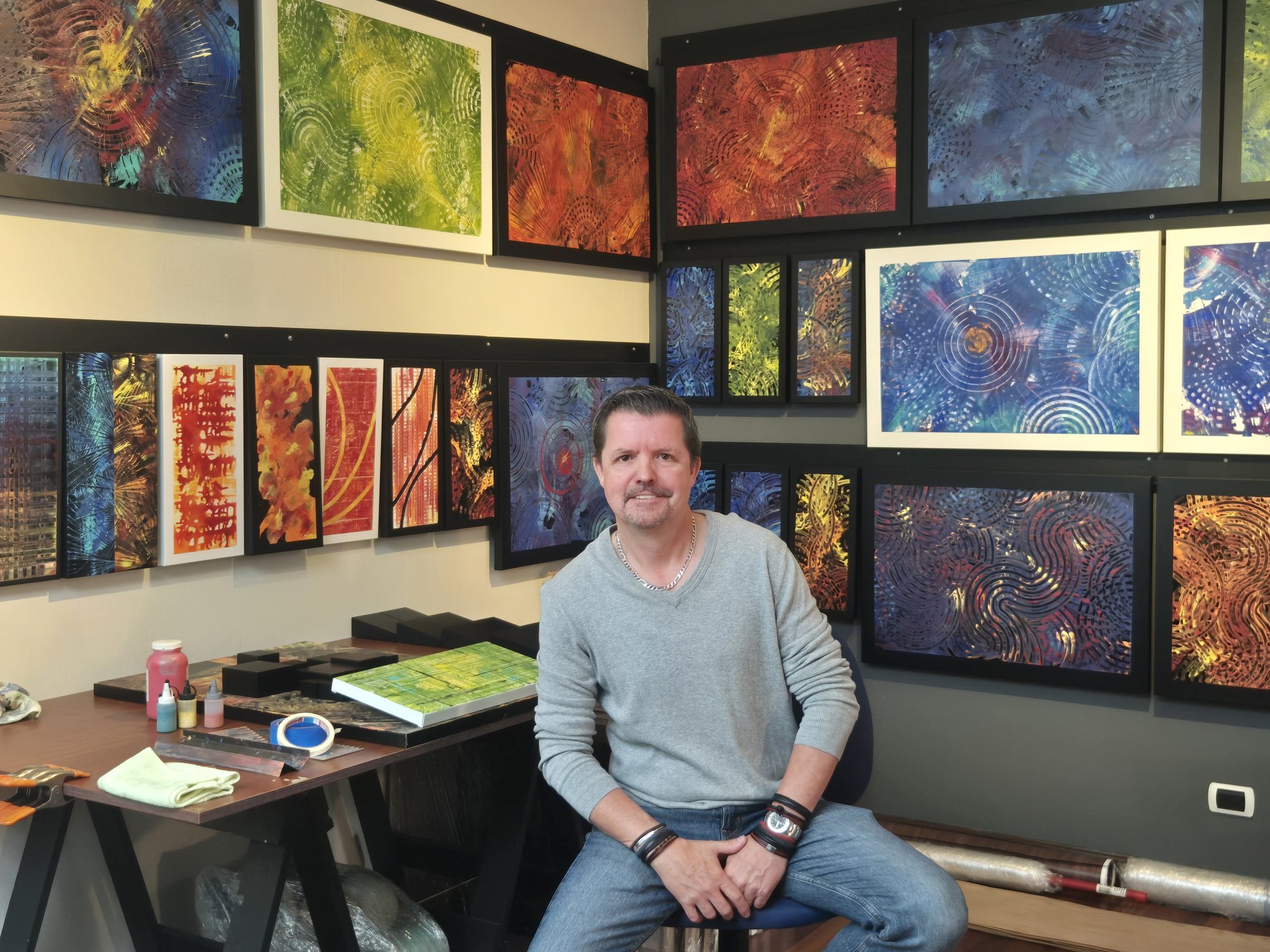 POECH ART with a work from the Circles Collection
